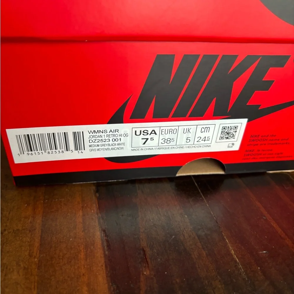 WMNS AIR JORDAN 1 RETRO HIGH OG ‘TWIST 2.0’ - Picture 4 of 4